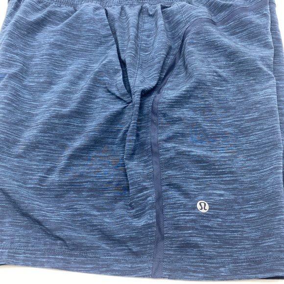 Lululemon Shorts Mens Athletic Training Gym Workout Size XL Extra Large Blue - Picture 4 of 7